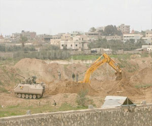   مصر اليوم - تدمير 7 أنفاق وضبط مخزن بضائع غير مرخصة في رفح