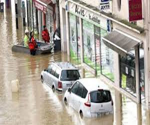   مصر اليوم - انهيار جزء من قلعة تاريخية غربي فرنسا جراء الأمطار الغزيرة