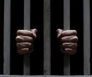   مصر اليوم - تجديد حبس المتَّهم بمقتل طفلة في سوهاج 15 يومًا