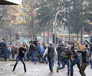   مصر اليوم - هدوء حذر يخيم على البوسنة واستقالات واسعة للمسؤولين المحليين