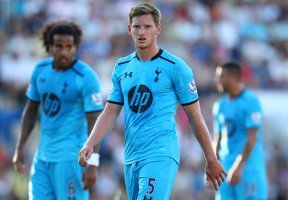   مصر اليوم - توتنهام يرغب في التجديد لهدف البرسا