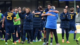   مصر اليوم - كونتي الغاضب يعاقب لاعبي يوفينتوس