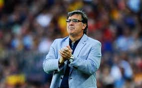   مصر اليوم - مارتينو يعترف بضرورة معالجة أخطاء برشلونة