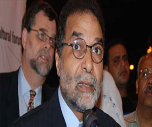   مصر اليوم - قطاع الفنون التشكيلية ينعي الفنان الكبير محسن شعلان