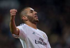   مصر اليوم - بنزيما : اشاهد الظاهرة قبل المباريات لأتعلم منه