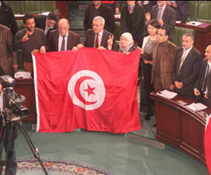   مصر اليوم - الدستور التونسي يدخل حيِّز التنفيذ بعد نشره في الجريدة الرسمية