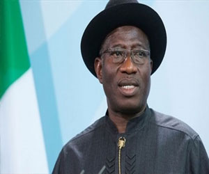   مصر اليوم - نيجيريا تعد أميركا وبريطانيا بإجراء انتخابات رئاسية حرة ونزيهة