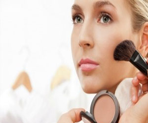 مصر اليوم - 5 طرق لتبدين أكثر شبابًا باستخدام المكياج