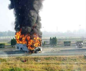  مصر اليوم - رجل صيني أقدم على حرق حافلة ليعود إلى السجن