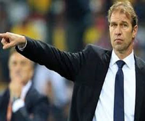   مصر اليوم - الهولندي بيم فيربيك يرفض الإشراف المؤقّت على المنتخب المغربي