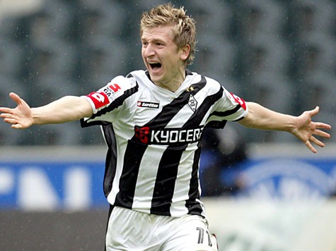   مصر اليوم - إدارة نادي الكويت تُجدد الثقة في   مارين  موسمآ آخر