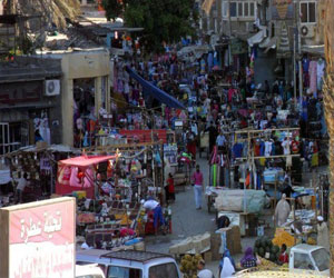   مصر اليوم - حملة أمنيّة لإزالة التعديات في شوارع شرق الأقصر