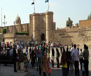   مصر اليوم - انطلاق رحلات حملة فكرة تبني وطن السياحية في مصر