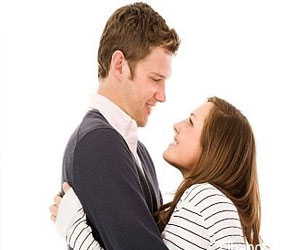 مصر اليوم - النساء يفضلن الرجل طويل القامة