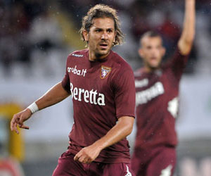   مصر اليوم - تورينو يبدأ البحث عن بديلين للثنائي ايموبيلي وتشيرشي تحسباً لرحيلهما