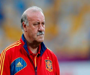   مصر اليوم - بوسكي يرفض التسرع في ضم خيسي إلى قائمة المونديال