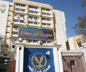 مصر اليوم - توقيف تشكيل عصابي في سوهاج تخصّص في الاختطاف والفدية