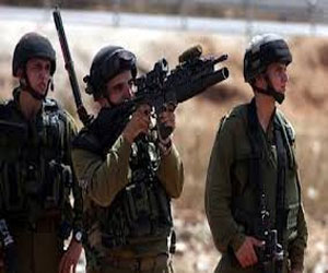   مصر اليوم - رصاص الاحتلال يقتل فلسطينيًا ويصيب آخر شرق غزة