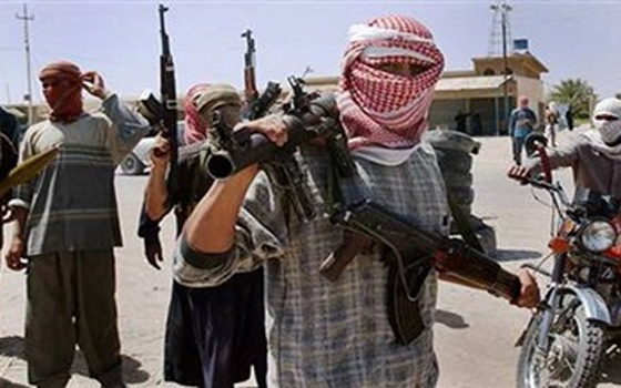   مصر اليوم - مُسلَّحون يسيطرون على جزيرتي الملاحمة والبو ذياب ومعارك في أحياء الرماديّ