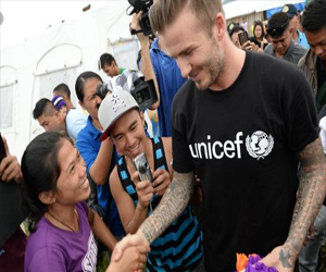   مصر اليوم - ديفيد بيكهام يزور المناطق المنكوبة في الفيليبين