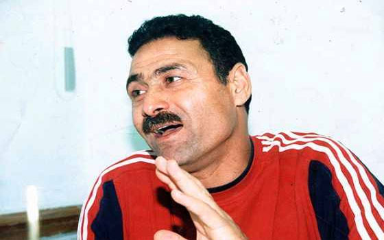   مصر اليوم - الأهلي يستعرض تاريخ ثابت البطل من البداية وحتى مثواه الأخير