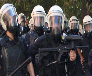 مصر اليوم - حملة أمنيَّة في البحر الأحمر تنجح في توقيف 70 هاربًا من أحكام