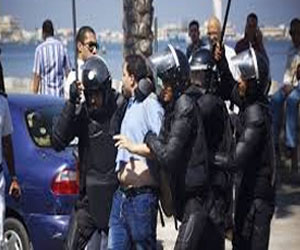   مصر اليوم - أمن الإسكندريّة يُلقي القبض على 12 من مؤيدي مرسي