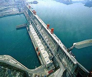   مصر اليوم - أنباء عن مفاوضات حكوميَّة لإقناع إيطاليا بالتَّراجع عن تمويل سد النَّهضة