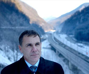   مصر اليوم - تثبيت الحكم بالسجن ثلاث سنوات على ناشط بيئي روسي انتقد دورة العاب سوتشي