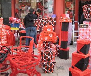   مصر اليوم - مدارس قيرغيزية ممنوعة من الاحتفال بعيد العشاق حفاظاً على الأخلاق