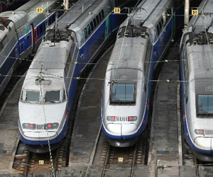   مصر اليوم - مخدرات في قارورة اشتبه بها على قطار بين باريس والبندقية