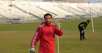   مصر اليوم - حارس المحلة المصري يرفض سياسة الدور