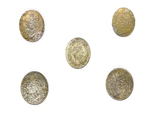   مصر اليوم - اختفاء عملات وساعات أثريّة من حفريّات مسجد تربانه في الإسكندريّة