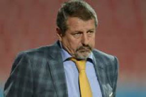   مصر اليوم - مدرب الكويت الكويتي :التحكيم سبب رباعية لخويا القطري