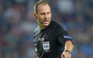   مصر اليوم - اليويفا يكشف هوية حكم موقعة السيتي وبرشلونة