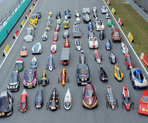   مصر اليوم - طلاب جامعة قطر يتفوقون في ماراثون شيل للسيارات صديقة البيئة