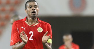   مصر اليوم - هيسدون يستدعي محمد حسين لمواجهة العنابي