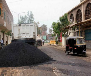 مصر اليوم - حريق في سيارة مُحمّلة بمادة البيتومين في طما سوهاج