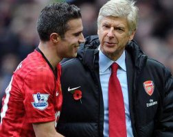   مصر اليوم - فينغر يجتمع مع بيرسي لإعادته للأرسنال