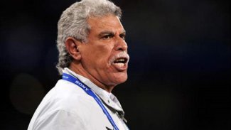   مصر اليوم - هاكرز يخترقون موقع الاتحاد المصري للمطالبة بعودة المعلم