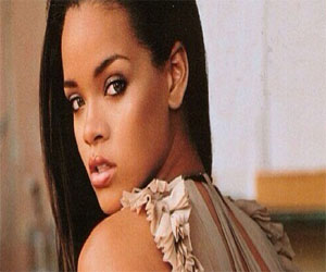 مصر اليوم - ريهانا تنشر صورة تعود إلى 7 سنوات