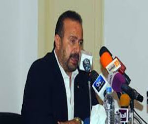   مصر اليوم - النُّقاد الرِّياضيِّين تقاطع خالد زين لتصريحاته المسيئة للإعلاميِّين