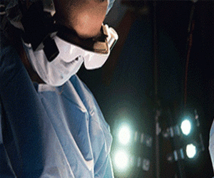   مصر اليوم - تطوير نظارة ذكية قادرة على كشف الخلايا السرطانية