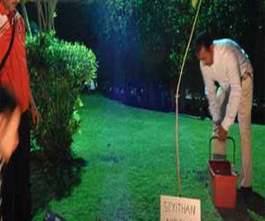   مصر اليوم - غرس شجرة باسم لاعب التايكوندو التركي خلال حفل تأبين في الأقصر