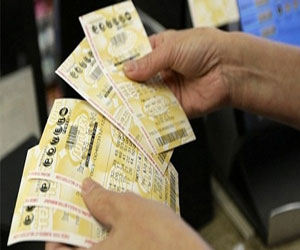   مصر اليوم - بريطاني بلا مأوى يربح 1.7 مليون جنيه استرليني في اليانصيب