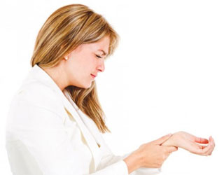   مصر اليوم - عقار من ورد الزعرورة يعالج آلام المفاصل