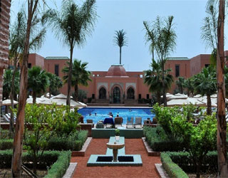 مصر اليوم - منتجع روز غاردن يُقدم عروضاً خاصة لفصل الربيع