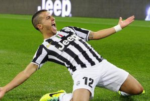   مصر اليوم - تتونهام يتصراع مع ليفربول لضم جيوفينكو