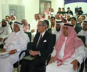   مصر اليوم -  تطوير يؤهّل 60 مدربًا ومدربة على استخدام الدروس الصفيّة