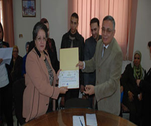   مصر اليوم - المجلس القوميّ للمرأة يكرِّم قيادات سوهاج بحضور المحافظ